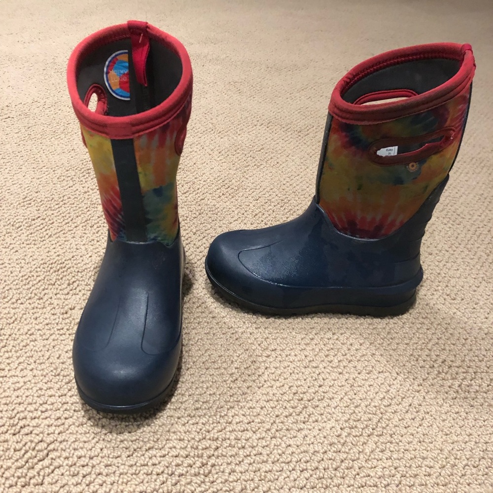 Boys Winter Bogs